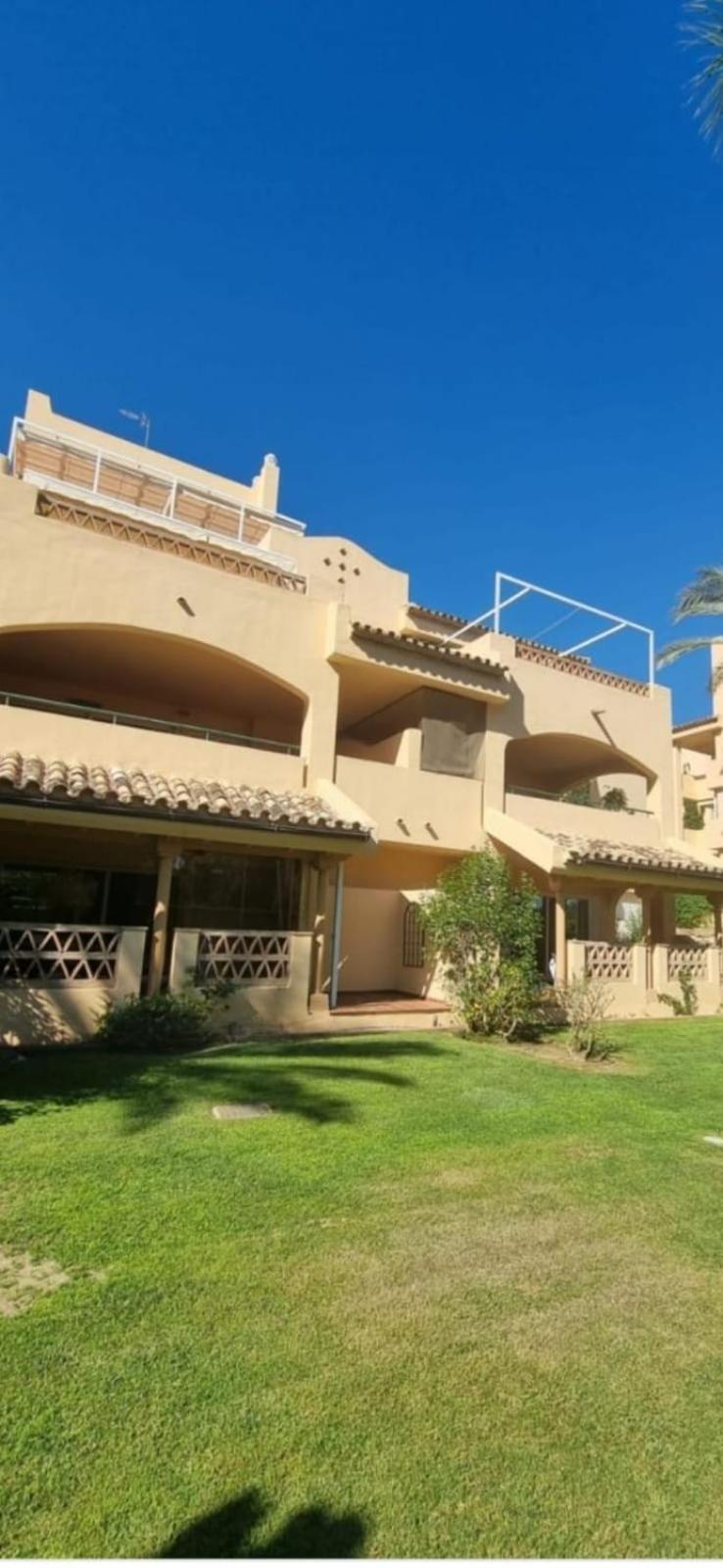 Santa Maria Village Elviria Lejlighed *
